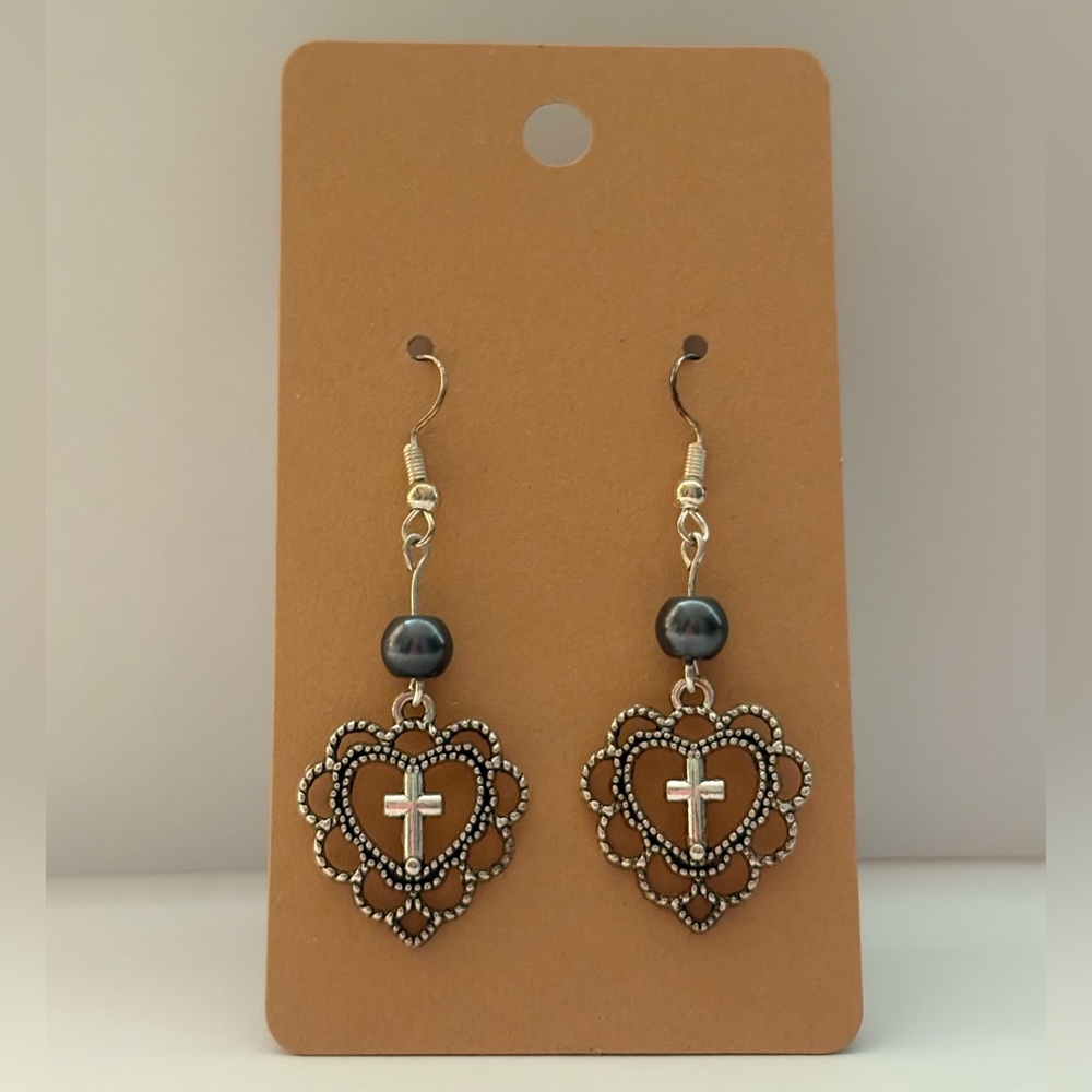 2/10 ✨Handmade Earrings